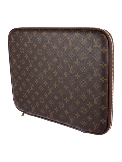 louis vuitton monogram laptop case.